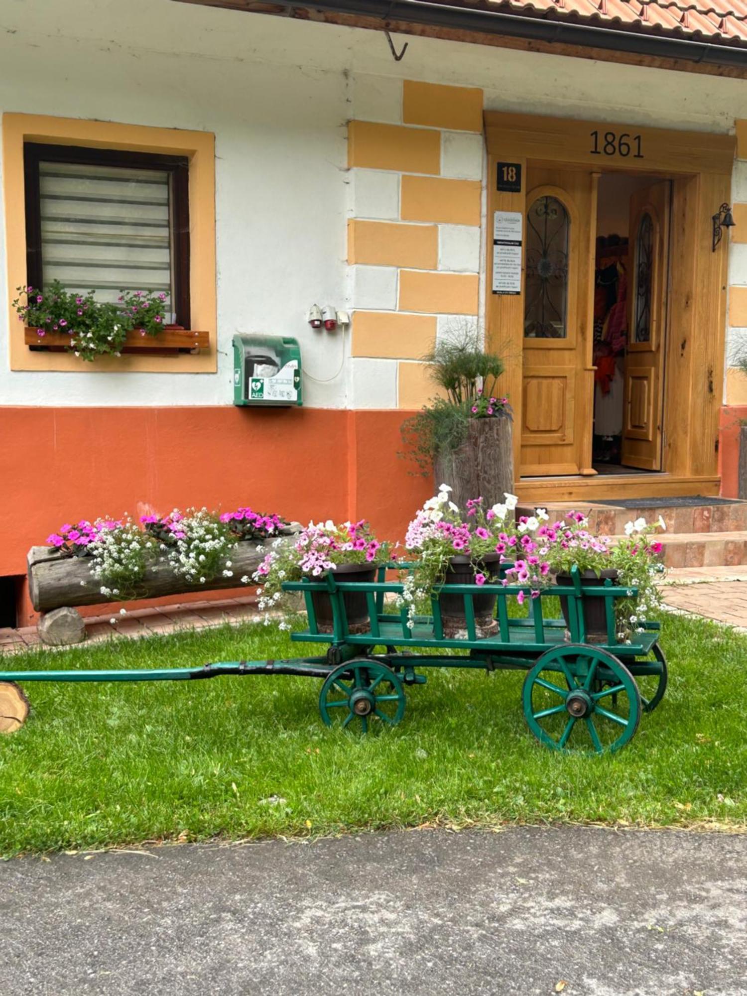 Tourist Farm Gradisnik Apartment Solcava Bagian luar foto