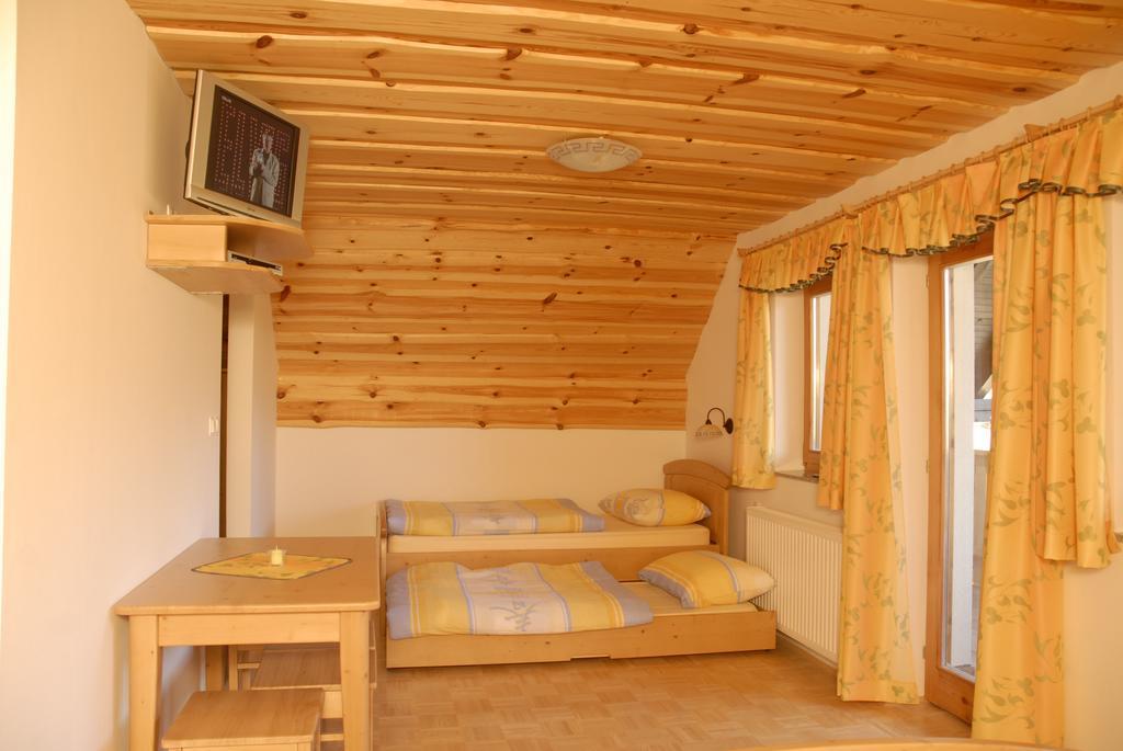 Tourist Farm Gradisnik Apartment Solcava Bagian luar foto